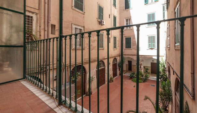 GuestHost - Porta Pia & Villa Torlonia Apartment with Balcony