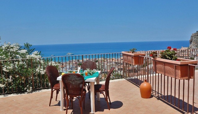 Holiday apartment Cefalù for 1 - 5 persons with 2 bedrooms - Holiday apartment in one or multi-famil