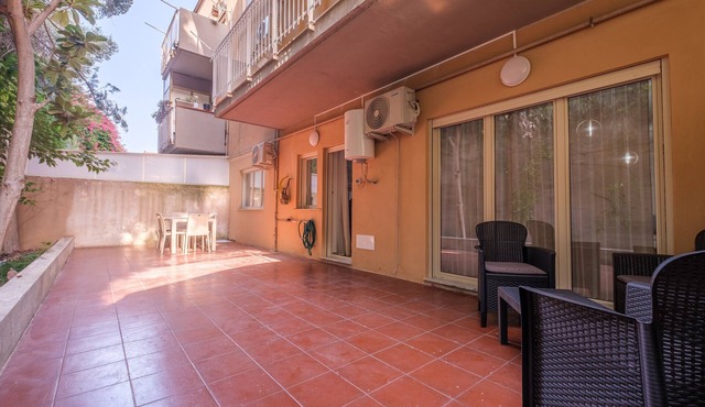 Holiday Apartment "Damilhouse 1" with Balcony & Wi-Fi