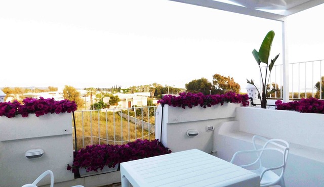 Holiday Apartment 'Mono Vista Mare Dauni' with Balcony and Air Conditioning