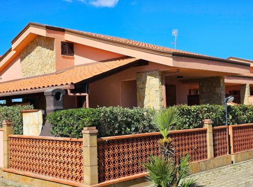 Holiday Home Ferienvilla mit Wasserblick by Interhome