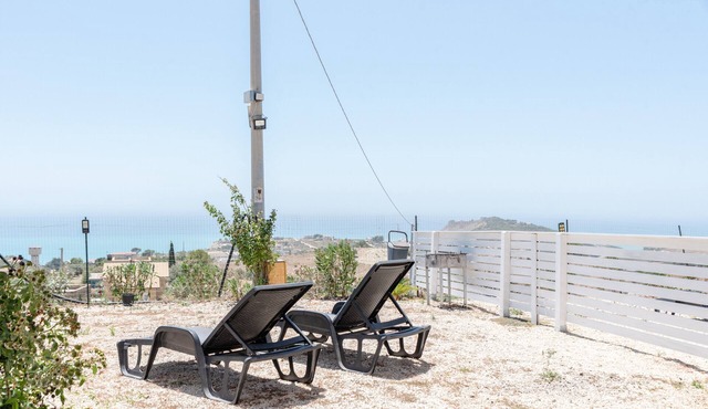 Holiday Home 'Abbacari 1' with Sea View, Wi-Fi and Air Conditioning