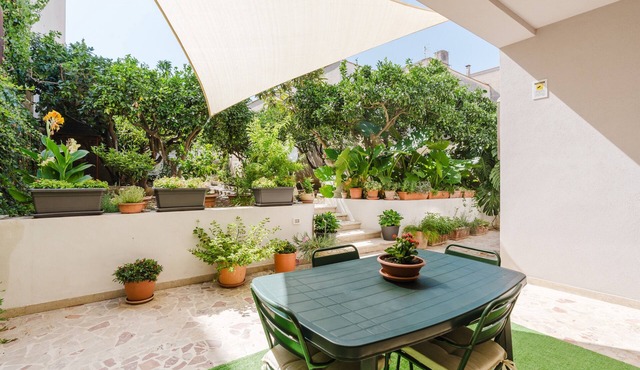 Holiday Home 'Ardesia Vacanze - Valderice' with Private Garden, Wi-Fi and Air Conditioning