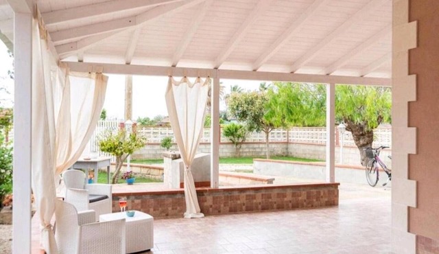 Holiday Home 'Casa Gioia' with Sea View, Garden, Terrace & Wi-Fi