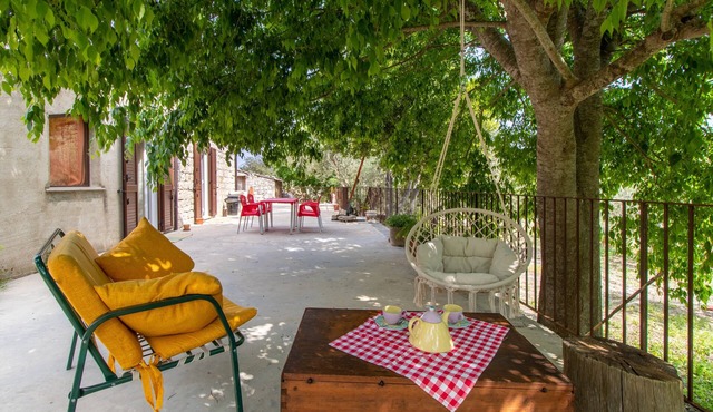 Holiday Home 'Casa Il Carrubbo' with Garden, Terrace & Wi-Fi