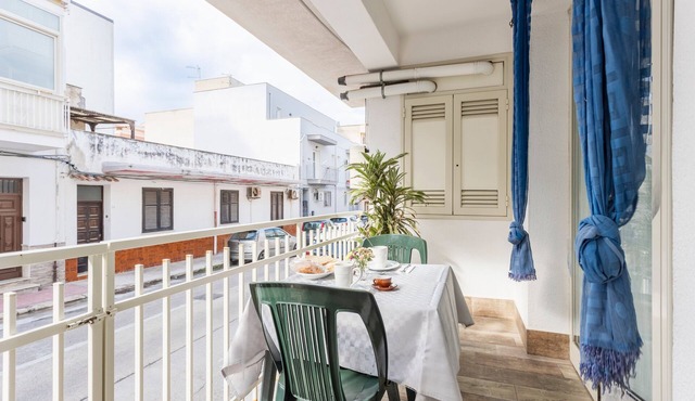 Holiday Home 'Casavacanzefranca - 12' with Balcony, Wi-Fi and Air Conditioning