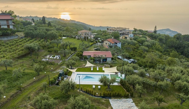Holiday Home 'Casavacanze Ninopetrelli 1piano' with Sea View, Wi-Fi and Air Conditioning