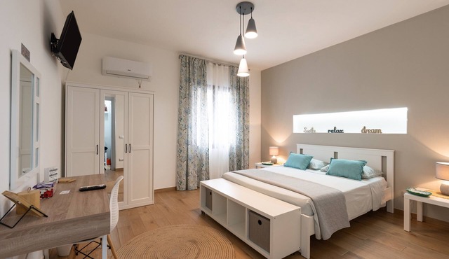 Holiday Home "Civico 17" with Wi-Fi & A/C
