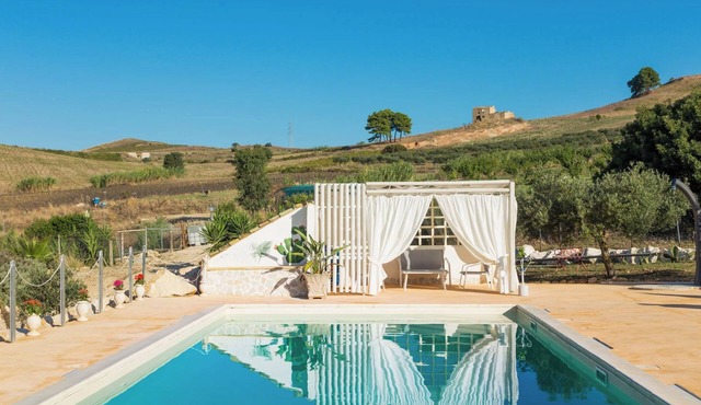 Holiday Home 'Fattoria Spezia - Nespola' with Shared Pool, Garden and Shared Wi-Fi