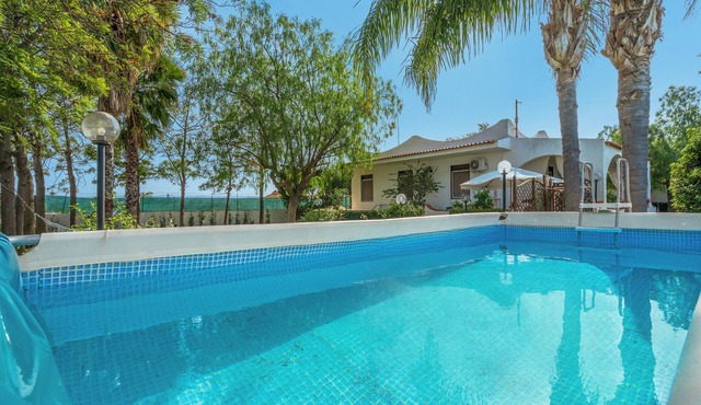 Holiday Home 'Il Villino di Cetty' with Private Pool, Wi-Fi and Air Conditioning