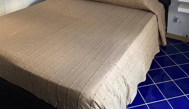 Holiday Home 'La Casa Dei Pesci Blu' with Shared Pool, Wi-Fi and Air Conditioning