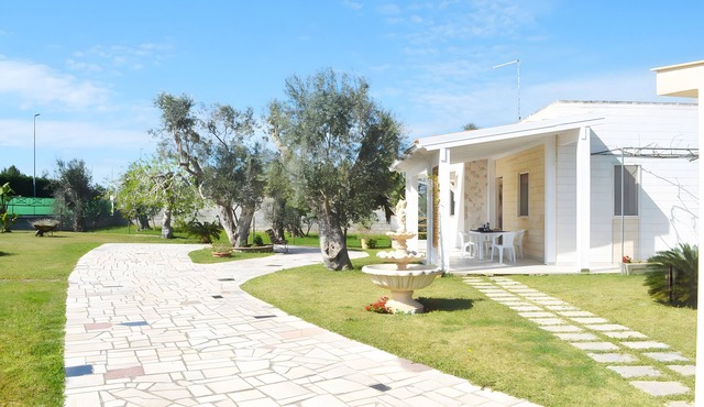 Holiday Home 'Punta Rosa A S Foca' with Private Garden and Air Conditioning