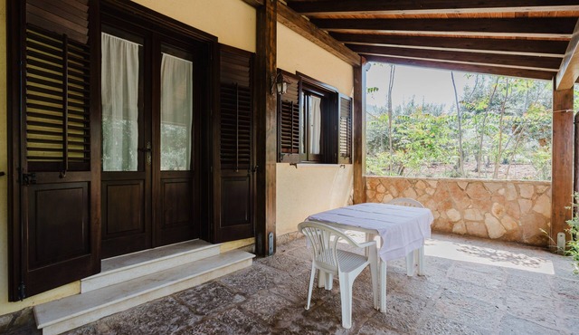 Holiday Home 'Tra Il Mare E Gli Ulivi' with Mountain View, Wi-Fi and Air Conditioning