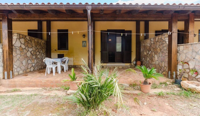 Holiday Home 'Un Viaggio Nella Rilassante Natura' with Mountain View, Wi-Fi and Air Conditioning
