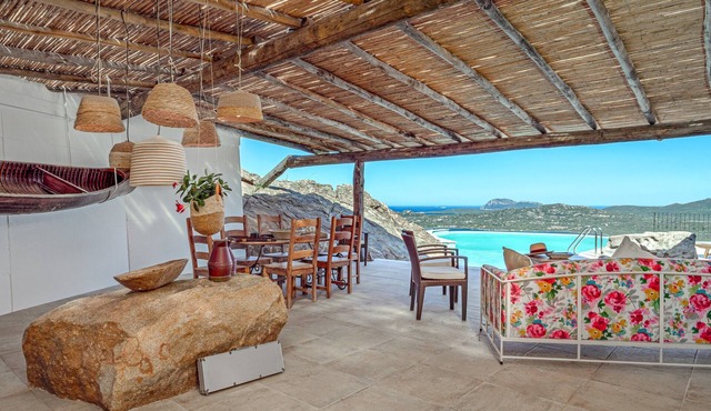 Holiday Home "Villa Maryna" with Sea View, Private Terrace, Pool and Wi-Fi