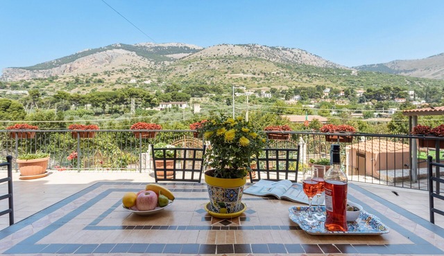 Holiday Home 'Villa Salvatore' with Mountain View, Terrace and Wi-Fi