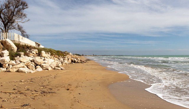 Holiday Home 'Villetta A Due Passi Dal Mare' with Private Terrace and Private Garden