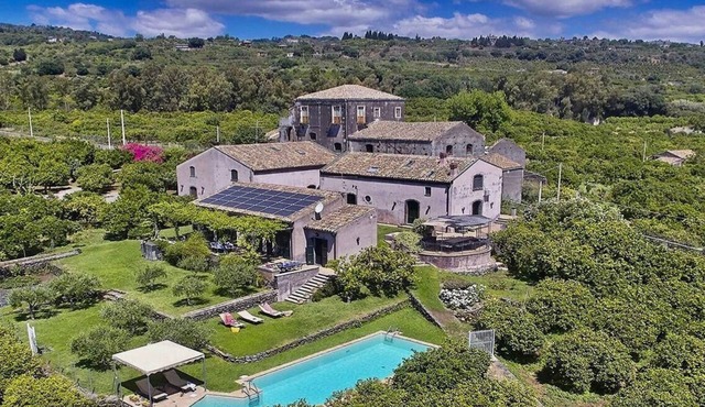 Holiday villa 'Borgo degli Aranci