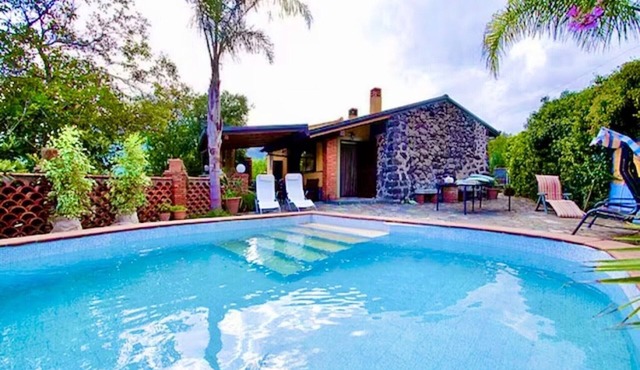 Holiday Home in Sicily with Pool & Etna Views