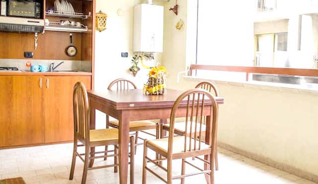Homerez - Beautiful appartement for 4 ppl. with terrace at Reggio Calabria