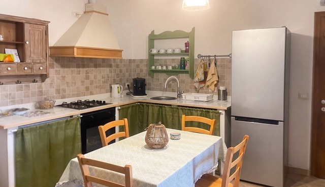 Homerez - Charming House in Vittoria with Garden