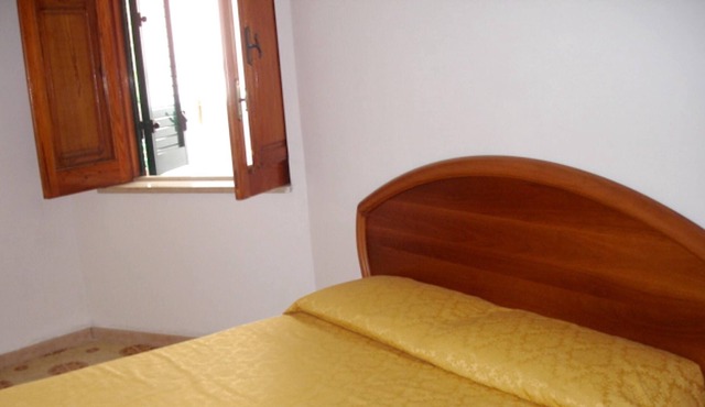 Homerez - House 500 m away from the beach for 5 ppl. with jacuzzi at Zappardino