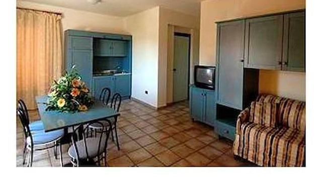 Homerez - Nice appartement for 5 ppl. with shared pool at Rossano