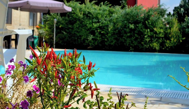 Homerez - Villa in Ragusa with Pool 50m²
