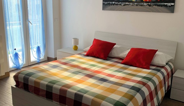 House of Léon, bright apartment Aurelio area, adjacent Metro Battistini