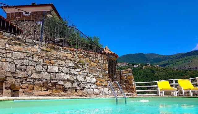 House with private pool and wonderful views