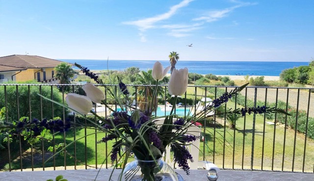 Ideal apartment for a city escape with Breathtaking Sea View