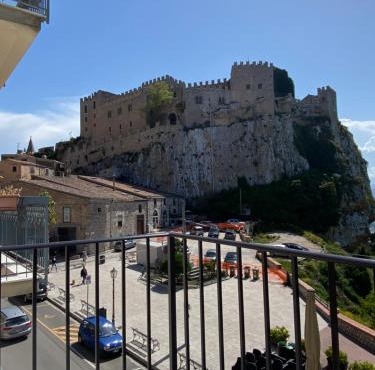IL DUCA HOUSE e HOLIDAY PRESTIGE