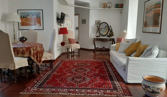 In the heart of historic Naples, Pizzofalcone 41b Holiday House, 90 square meters