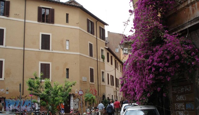 In Trastevere, the heart of Rome, romantic loft central and cheap