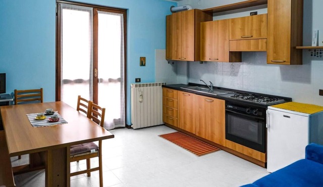 Inviting 1-Bed Apartment with Box and seeviews in Ranzanico