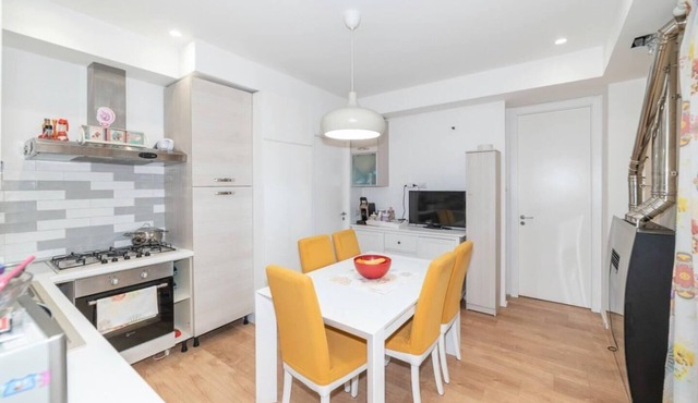 La casa di Andrea Sleeps 5 with Parking