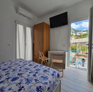 La casa di Giuliana primo piano con balcone