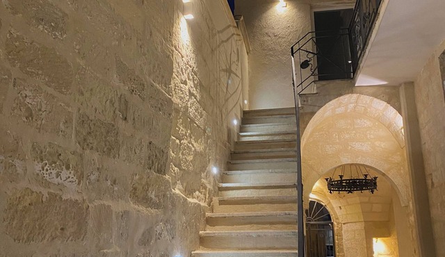 La Grotta Suite