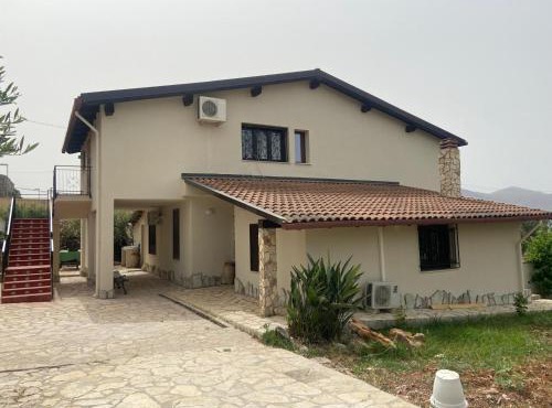 La villa di Turi