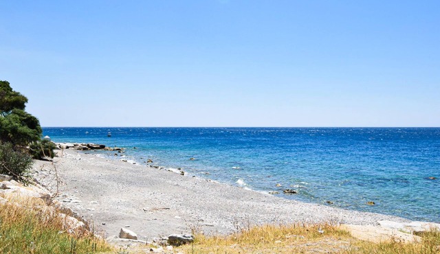 Large vacation home with plenty of space for the whole family and a fantastic view of the sea.
