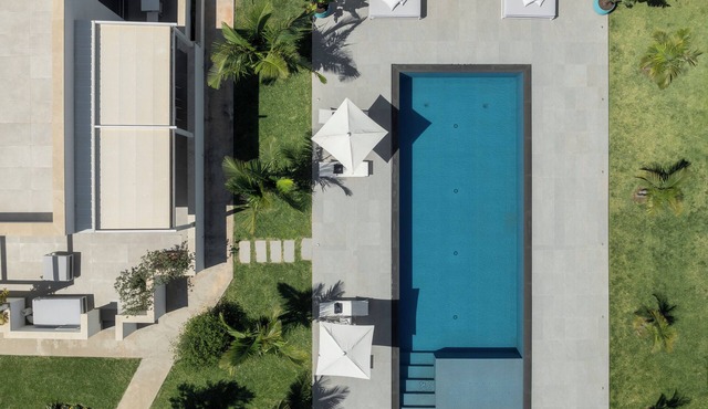 LM7 VILLA a stone's throw from the sea, Infinity Pool, Hydro, Wi-Fi, Garden
