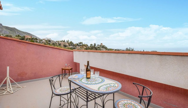 Lovely apartment in Trabia with house sea view