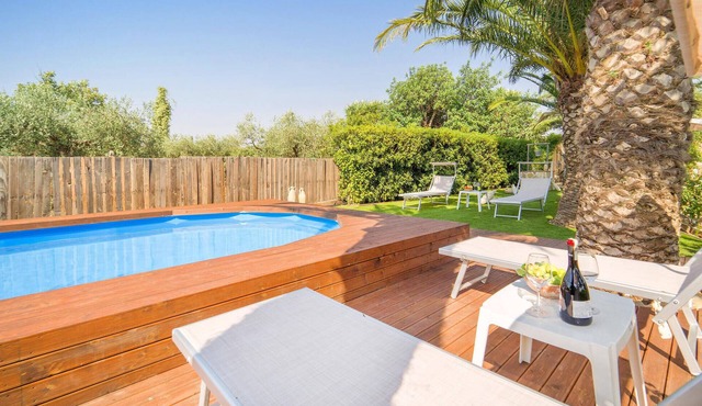 Lovely home in Partanna with WiFi