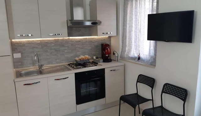Lutri B&B dotata di tutti i confort e servizi, shopping, spiaggia, divertimento