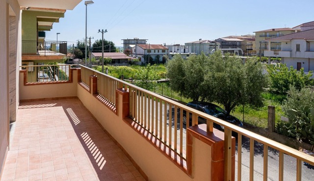 Luxury and Comfort in a Sea View Apartment