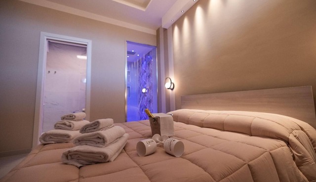 Luxury Rooms Hotel