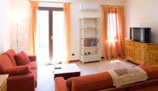 MAGNIFICENT, WARM APARTMENT IN THE HEART OF A TYPICAL SICILIAN VILLAGE!