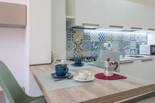 Majolica Home