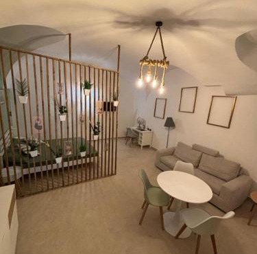 Metro House