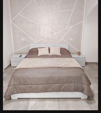 MIA GUEST ROOM